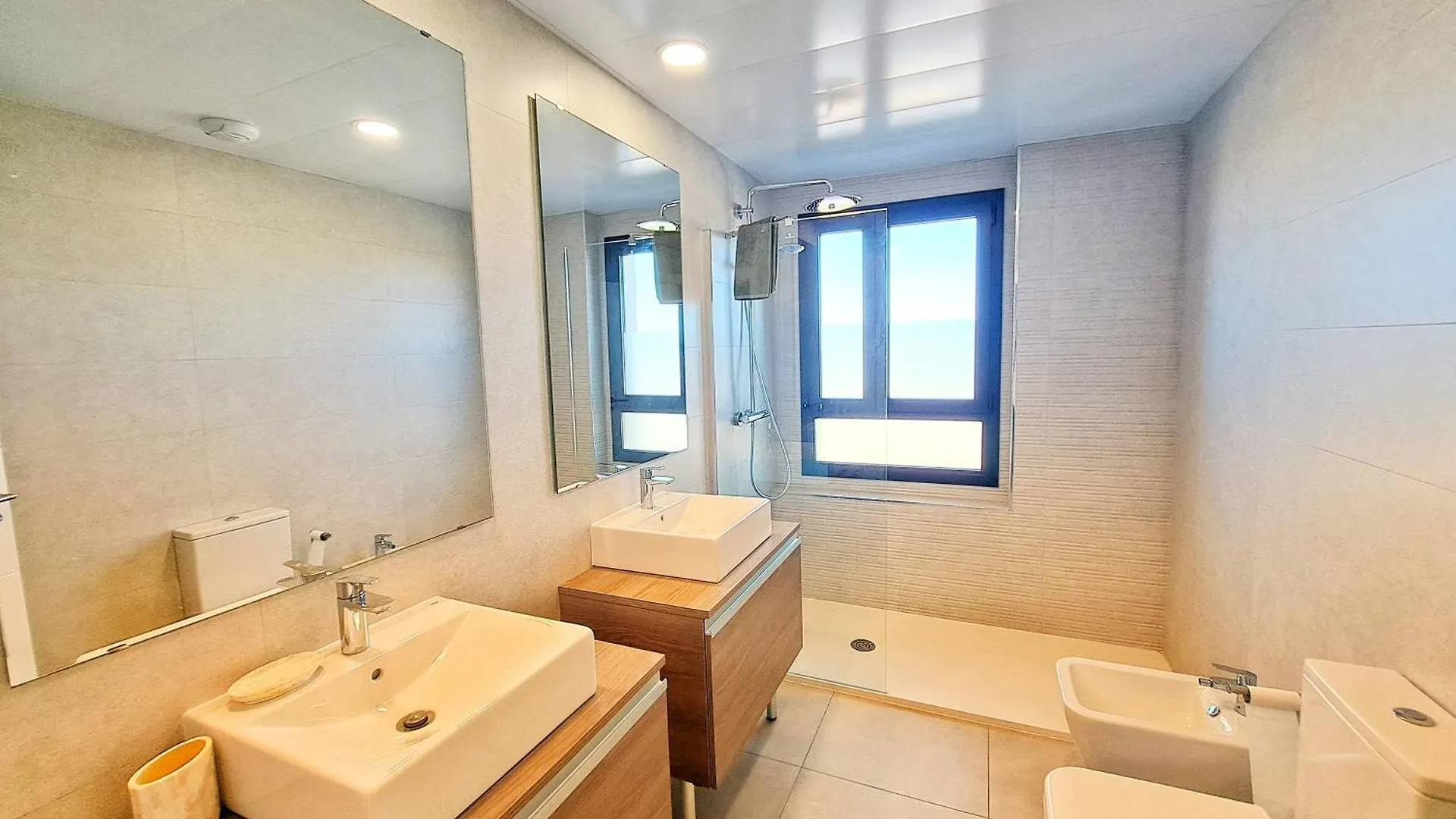 איסלה קנלה Ocean Homes, Luxury Apartments - By Ac Real 0*, איסלה קנלה